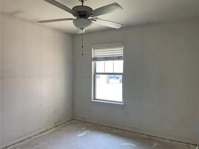 Photo 7 — 1637 NE 35th Street, Oklahoma City, OK 73160