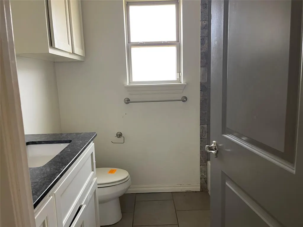 Photo 8 — 1637 NE 35th Street, Oklahoma City, OK 73160