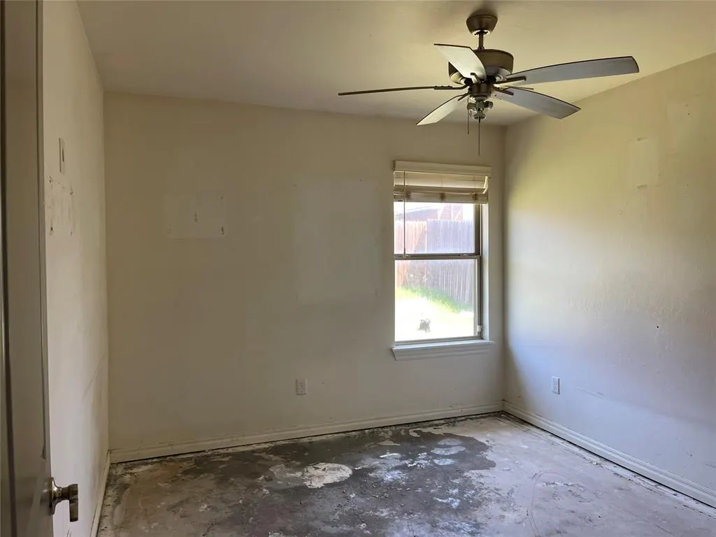 Photo 9 — 1637 NE 35th Street, Oklahoma City, OK 73160