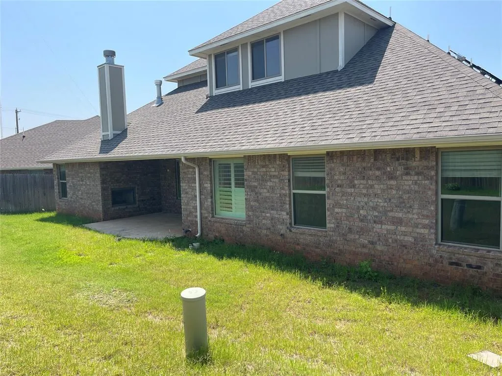 Photo 22 — 1637 NE 35th Street, Oklahoma City, OK 73160