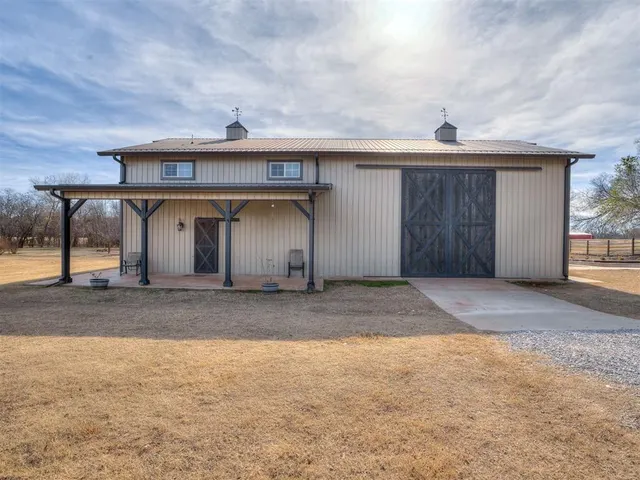 Photo 2 — 18186 state highway 74b Highway, Washington, OK 73093
