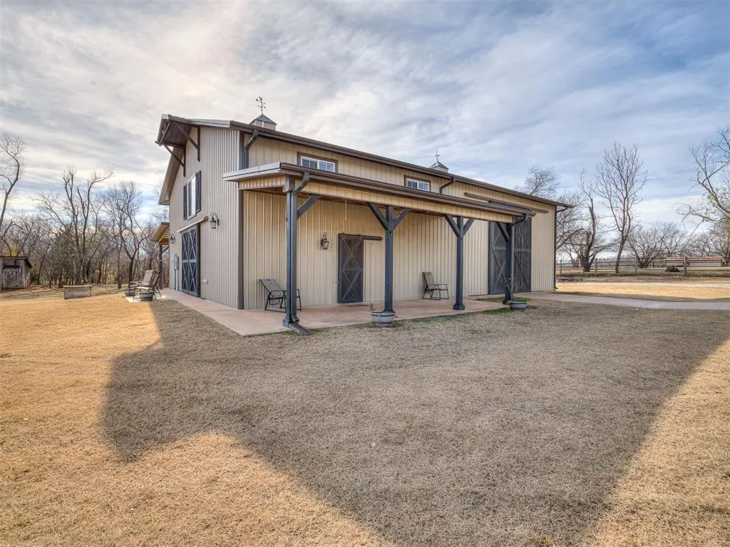 Photo 3 — 18186 state highway 74b Highway, Washington, OK 73093