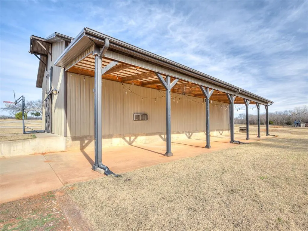 Photo 36 — 18186 state highway 74b Highway, Washington, OK 73093