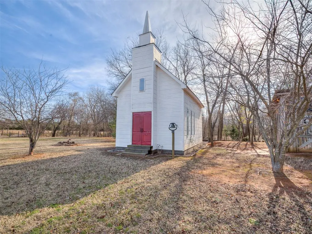 Photo 38 — 18186 state highway 74b Highway, Washington, OK 73093