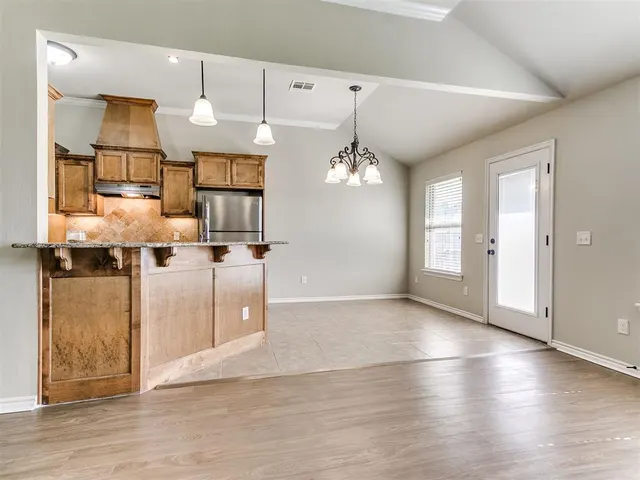 Photo 4 — 908 Laurel Creek Drive, Yukon, OK 73099