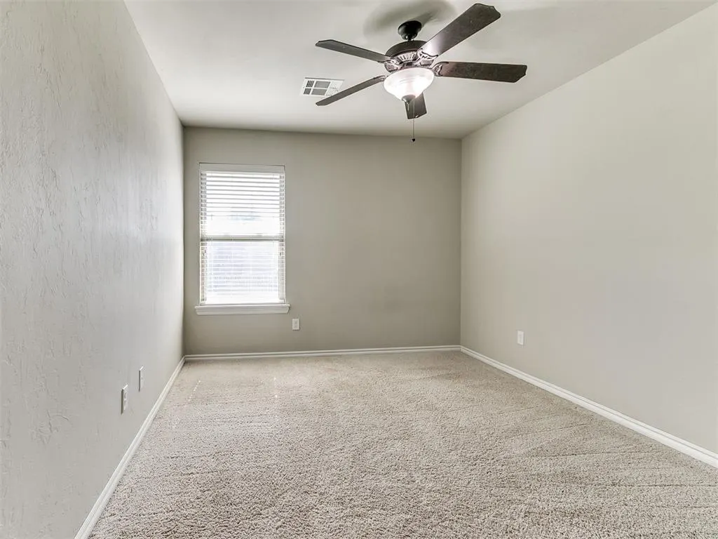 Photo 12 — 908 Laurel Creek Drive, Yukon, OK 73099