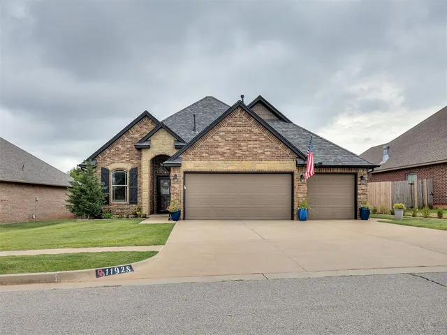 Front exterior — 11928 SW 17th Street, Yukon, OK 73099