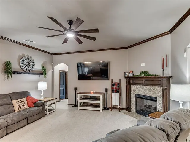 Photo 5 — 11928 SW 17th Street, Yukon, OK 73099