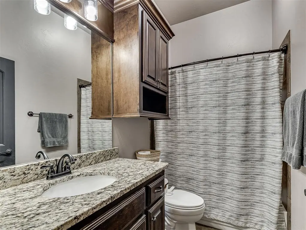 Photo 25 — 11928 SW 17th Street, Yukon, OK 73099