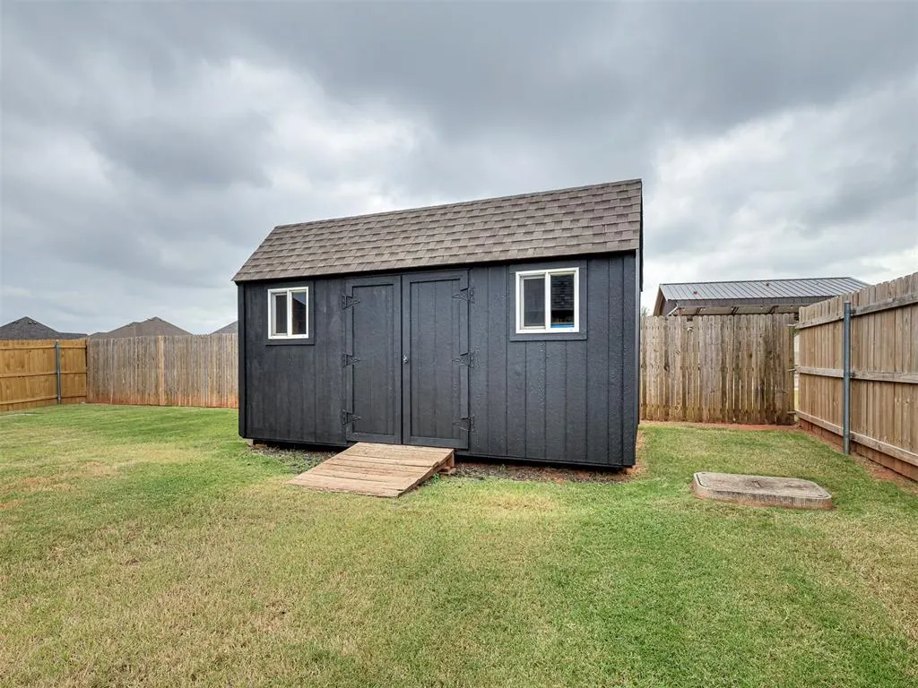 Photo 36 — 11928 SW 17th Street, Yukon, OK 73099