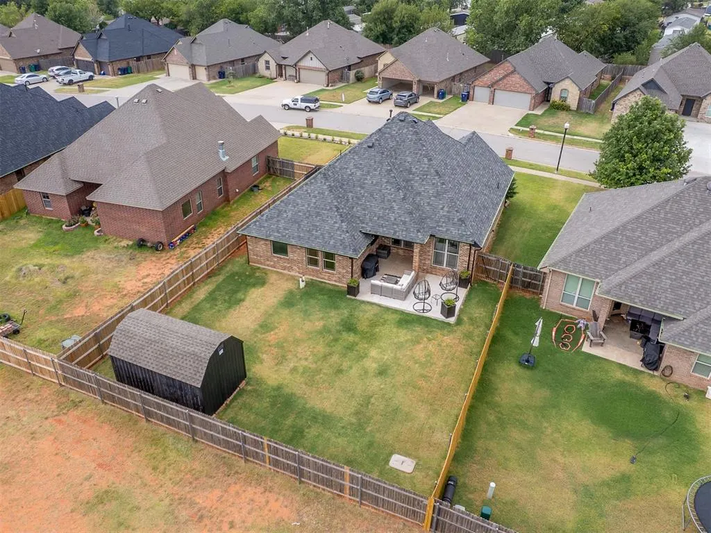 Photo 41 — 11928 SW 17th Street, Yukon, OK 73099