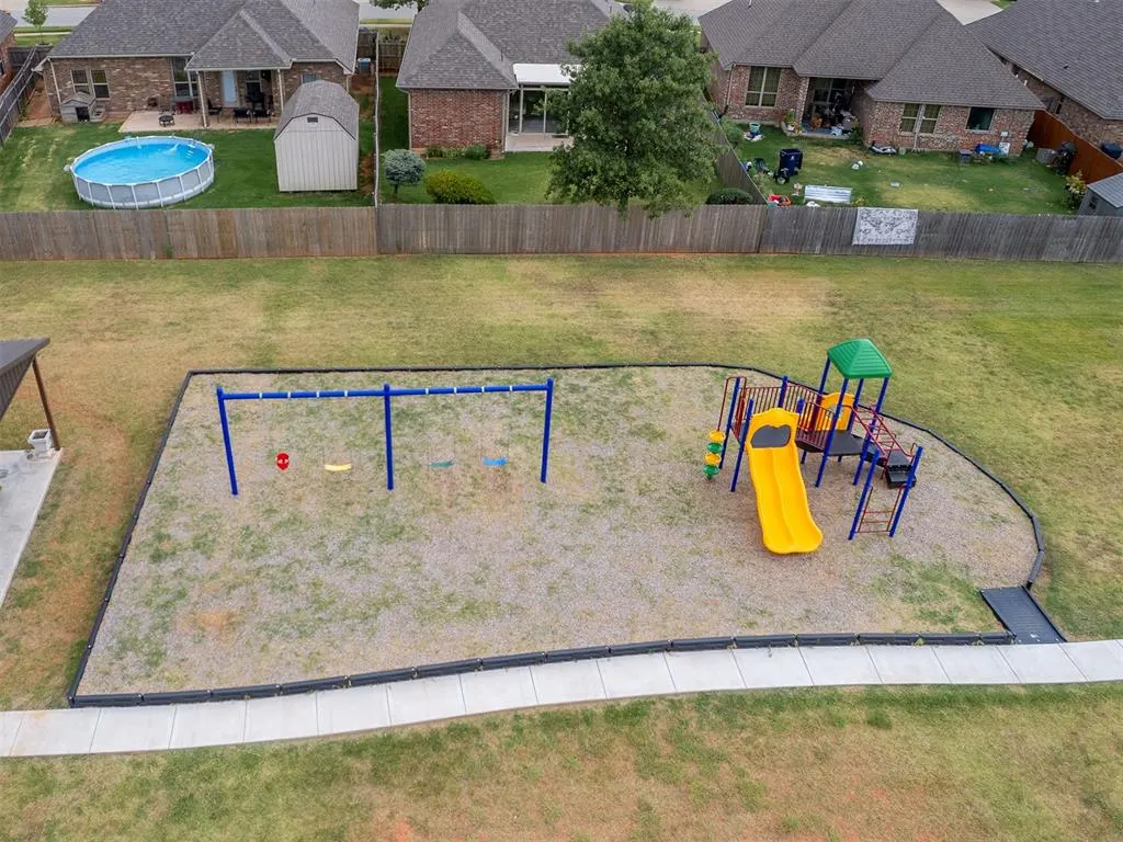 Photo 43 — 11928 SW 17th Street, Yukon, OK 73099