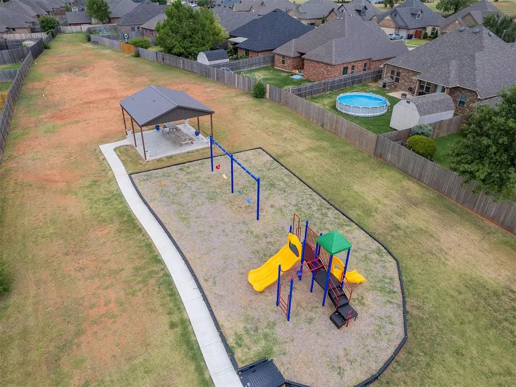 Photo 44 — 11928 SW 17th Street, Yukon, OK 73099