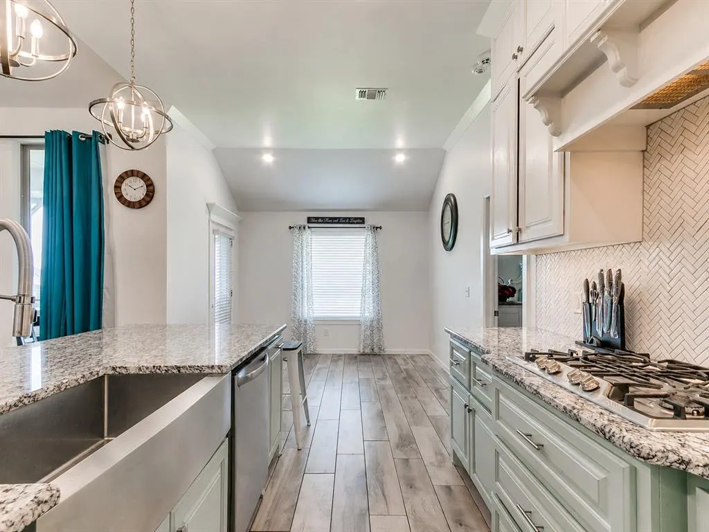 Photo 10 — 9225 NW 88th Street, Yukon, OK 73099