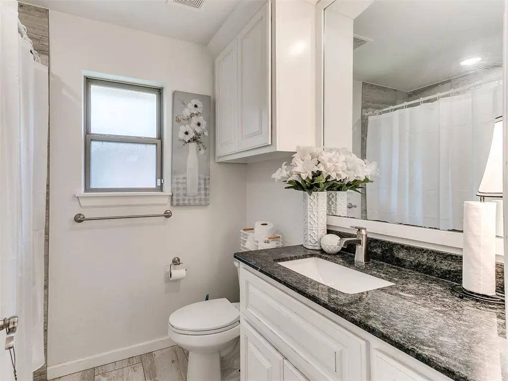 Photo 15 — 9225 NW 88th Street, Yukon, OK 73099