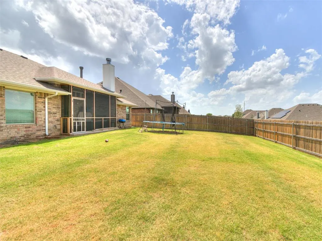 Photo 28 — 9225 NW 88th Street, Yukon, OK 73099