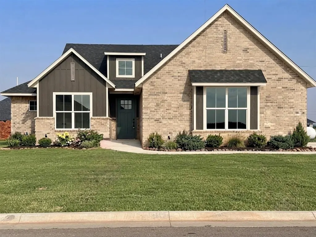 Front exterior — 25102 Ethan Street, Cashion, OK 73016
