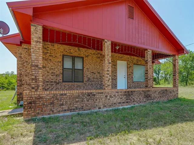 Photo 3 — 13205 Ns 3550 Road, Maud, OK 74854