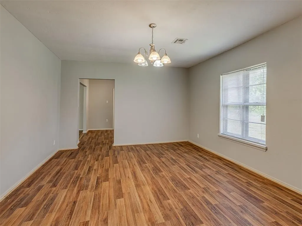 Photo 11 — 13205 Ns 3550 Road, Maud, OK 74854