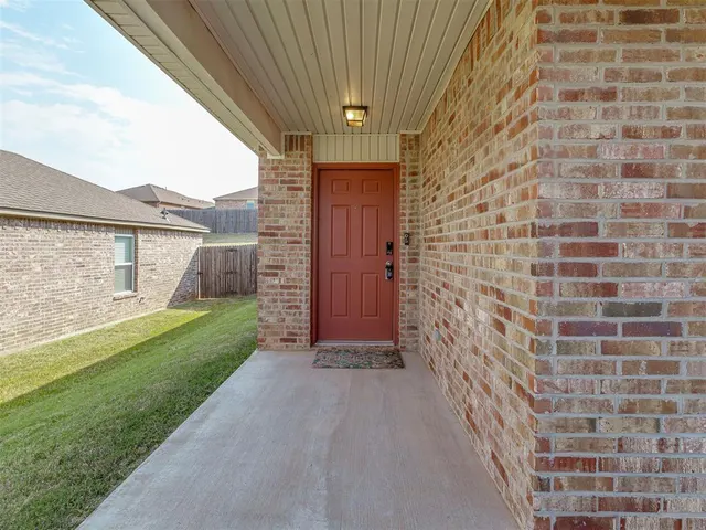 Photo 5 — 11721 NW 95th Street, Yukon, OK 73099