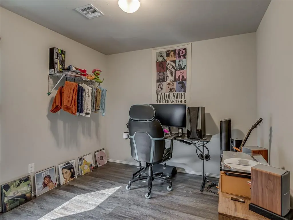 Photo 26 — 11721 NW 95th Street, Yukon, OK 73099