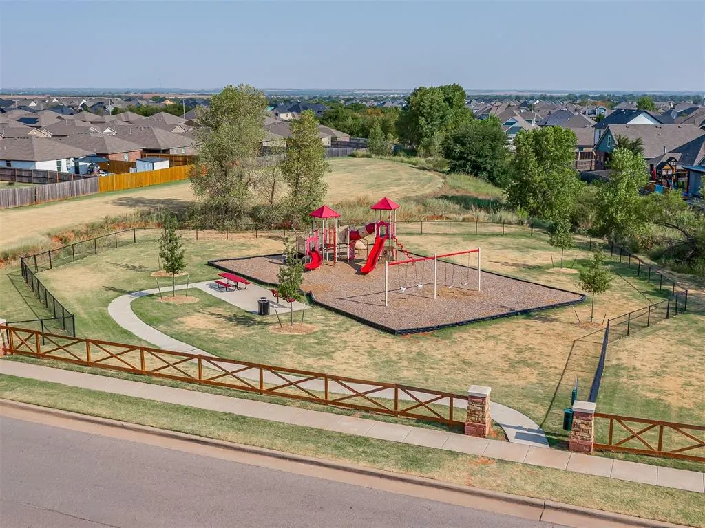Photo 45 — 11721 NW 95th Street, Yukon, OK 73099