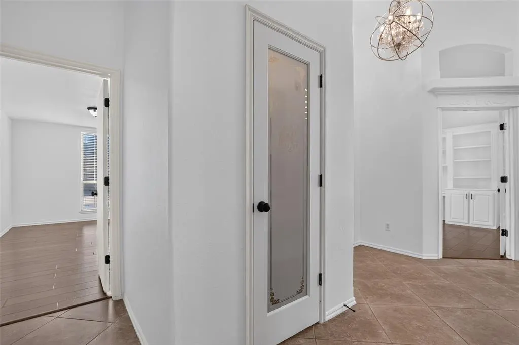 Photo 13 — 19504 Chestermere Circle, Edmond, OK 73012
