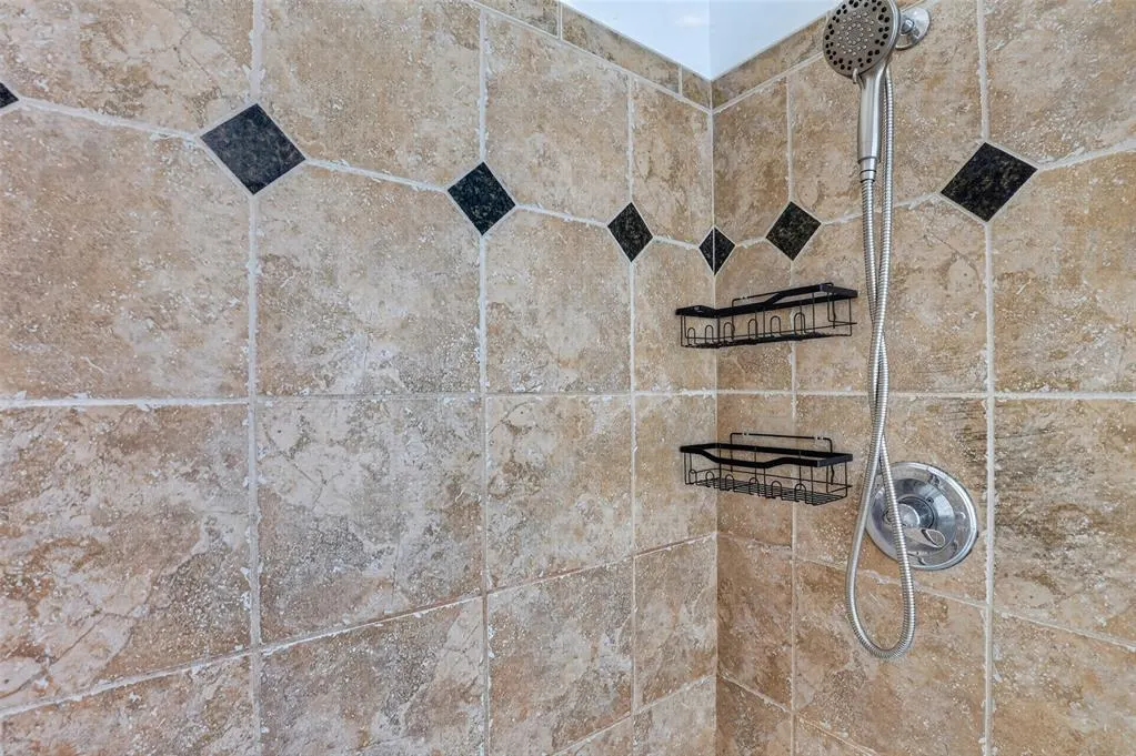 Photo 29 — 19504 Chestermere Circle, Edmond, OK 73012