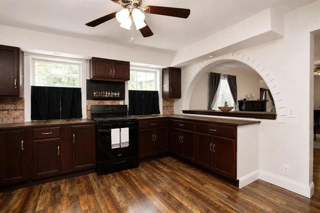 Photo 6 — 502 W Broadway Street, Altus, OK 73521