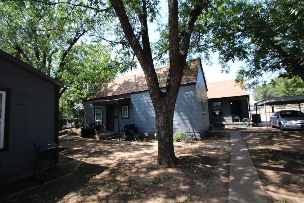 Photo 40 — 502 W Broadway Street, Altus, OK 73521