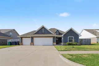 Sold home at 11104 SW 32nd Street