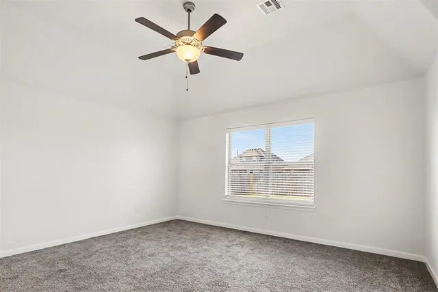 Photo 8 — 11104 SW 32nd Street, Yukon, OK 73099