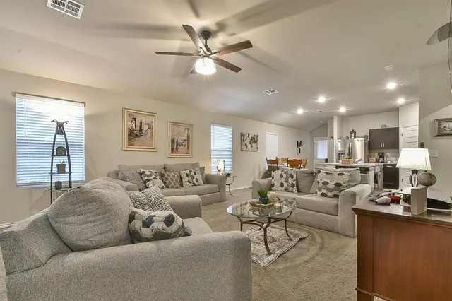 Photo 2 — 9504 NW 118th Street, Yukon, OK 73099