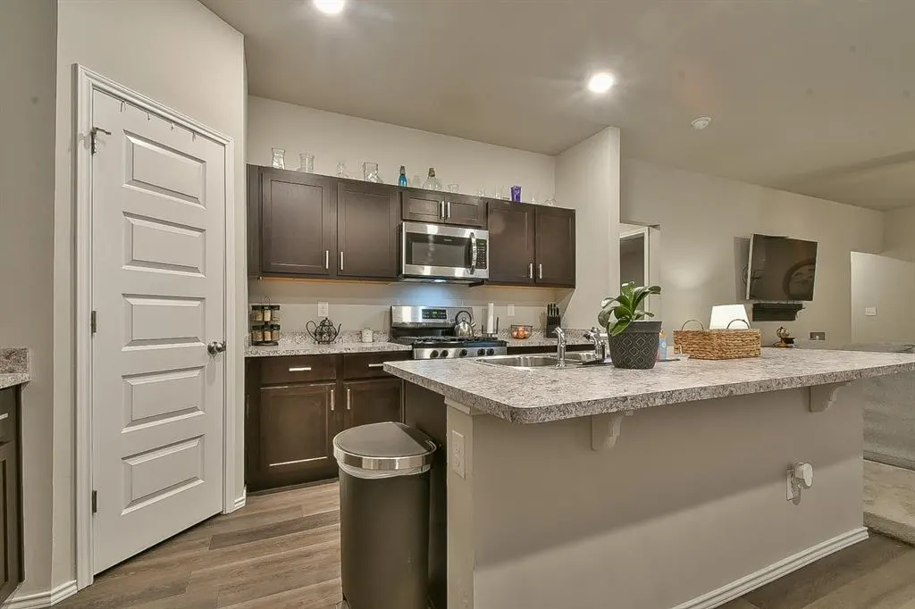 Photo 6 — 9504 NW 118th Street, Yukon, OK 73099