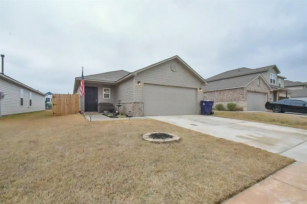 Photo 17 — 9504 NW 118th Street, Yukon, OK 73099