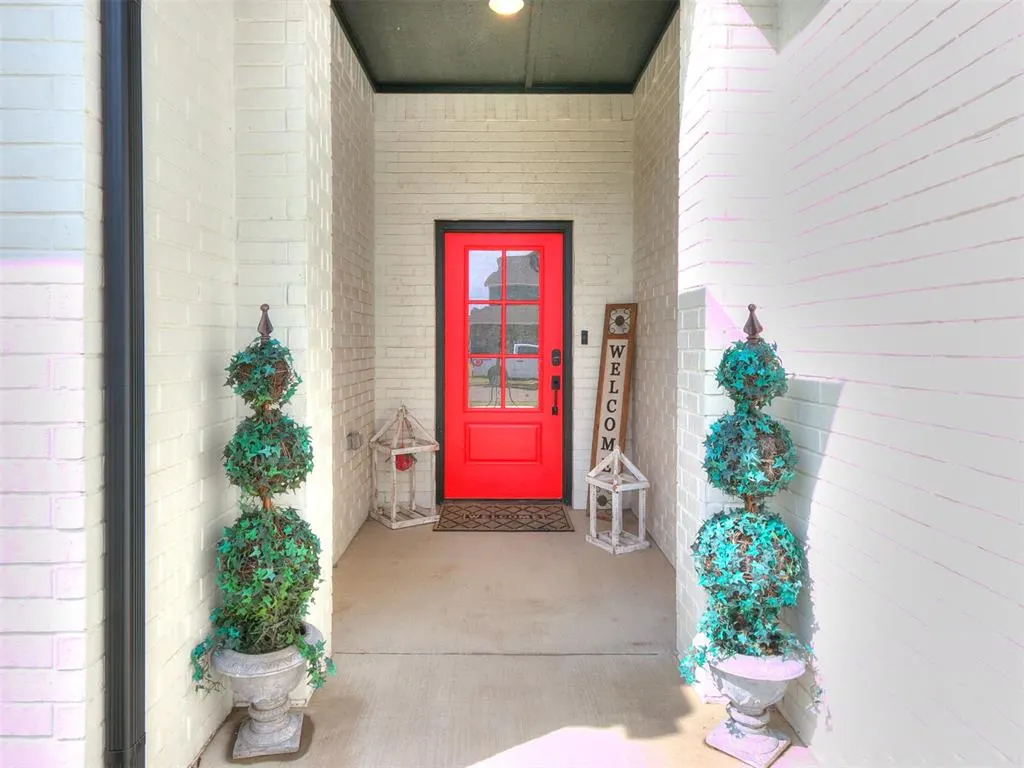 Photo 3 — 10812 Glover River Drive, Yukon, OK 73099
