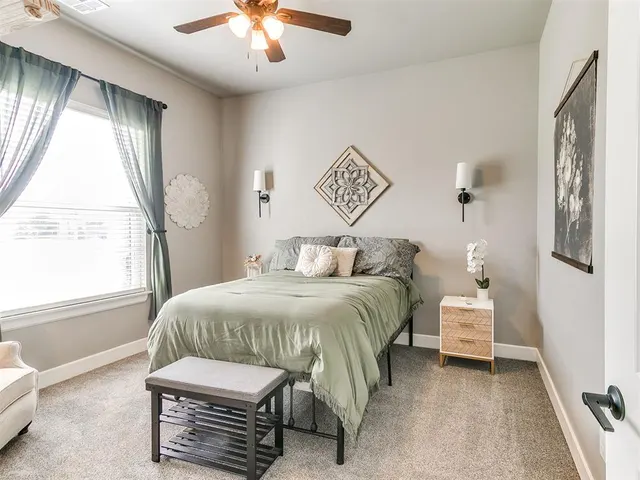 Photo 5 — 10812 Glover River Drive, Yukon, OK 73099