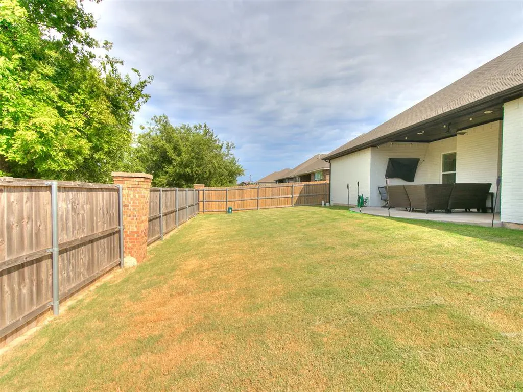 Photo 38 — 10812 Glover River Drive, Yukon, OK 73099