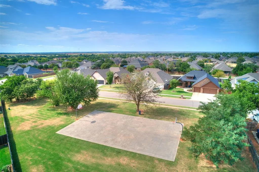 Photo 43 — 10812 Glover River Drive, Yukon, OK 73099
