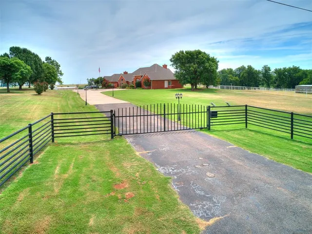 Photo 5 — 3160 Long Drive, Newcastle, OK 73065
