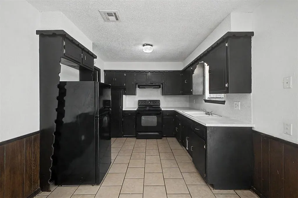 Photo 8 — 716 Lloyd Avenue, Oklahoma City, OK 73130