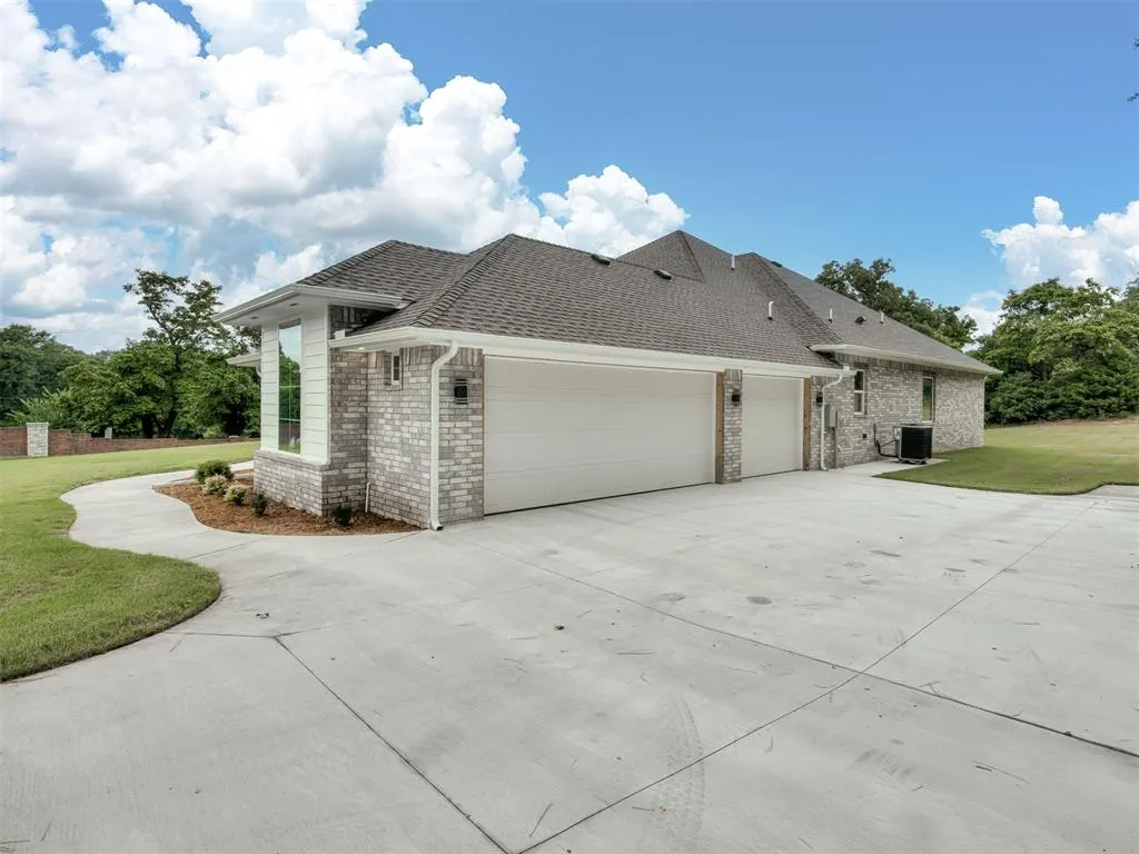 Photo 3 — 13001 SE 94th Street, Oklahoma City, OK 73165