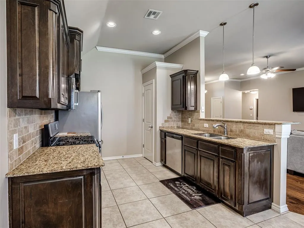Photo 9 — 4913 SW 121st Place, Oklahoma City, OK 73173