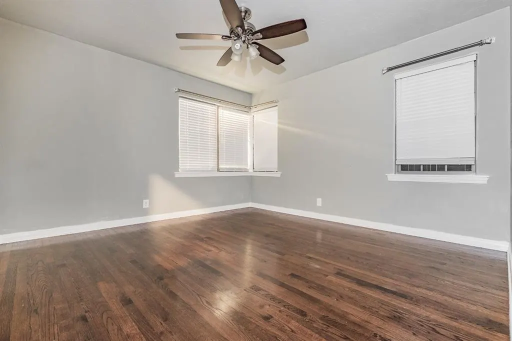 Photo 12 — 1906 Dorchester Drive, Oklahoma City, OK 73120