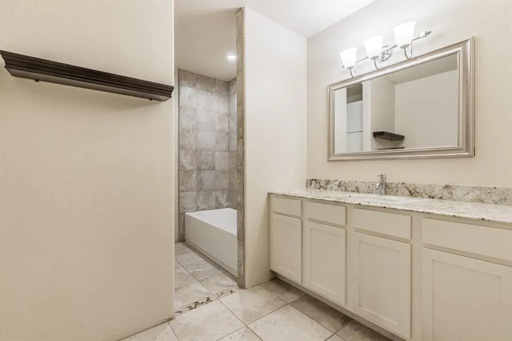 Photo 18 — 1906 Dorchester Drive, Oklahoma City, OK 73120