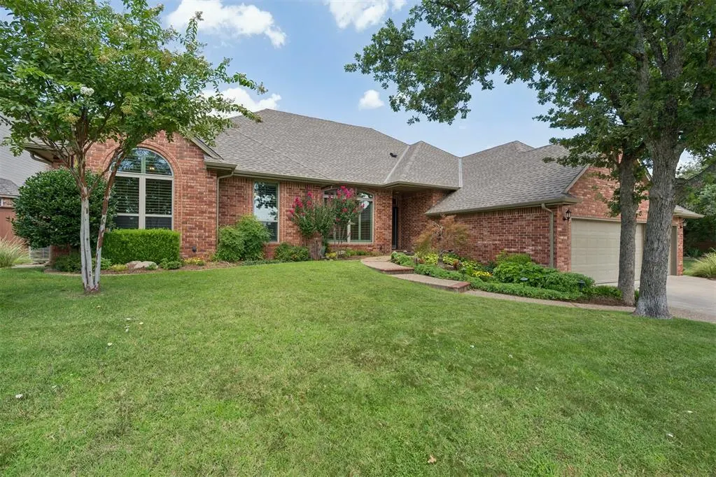 Photo 3 — 1724 Boomer Trail, Edmond, OK 73034