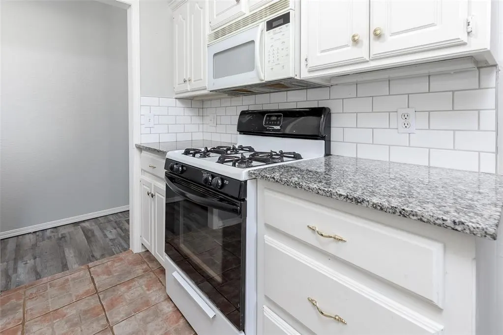 Photo 14 — 907 W Tesio Way, Mustang, OK 73064