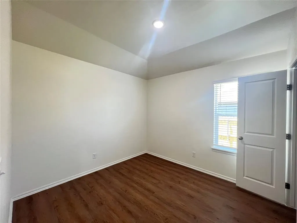 Photo 9 — 10622 SW 17th Terrace, Yukon, OK 73099