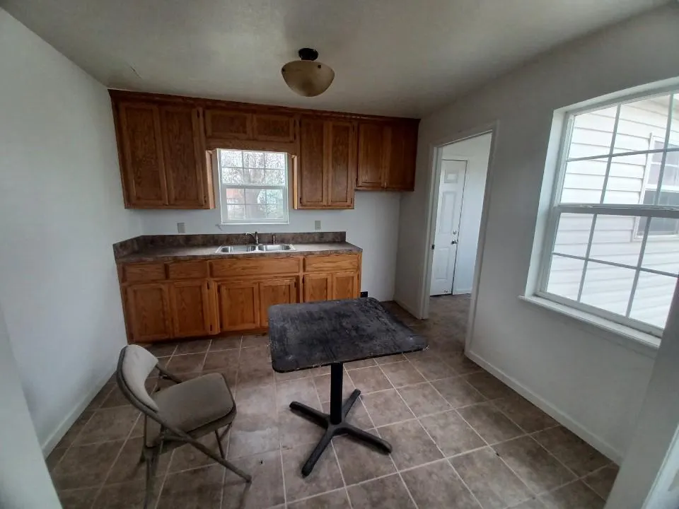 Photo 16 — 510 SE 4TH Street, Lindsay, OK 73052
