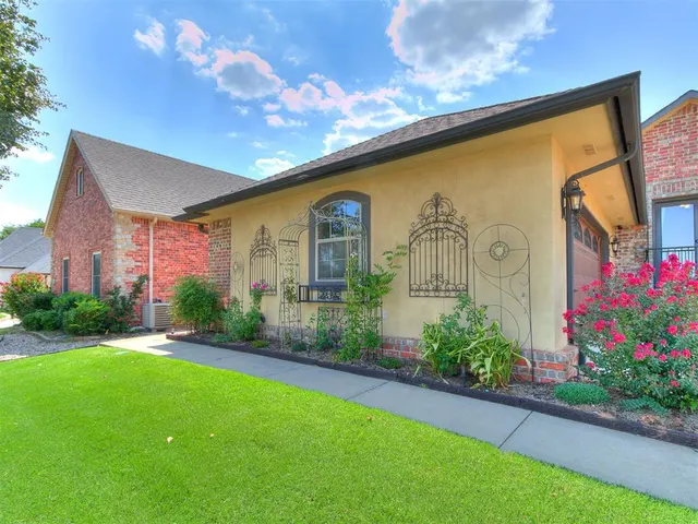 Photo 6 — 3049 GARDEN VISTA, Edmond, OK 73034
